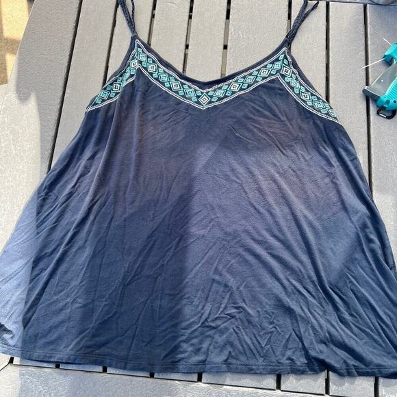 TORRID 1 = 14/16 or 1X women's, navy adjustable straps cami - Picture 2 of 5